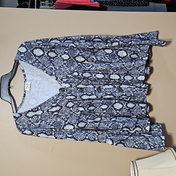 Peach Love California Top - Picture 3 of 8